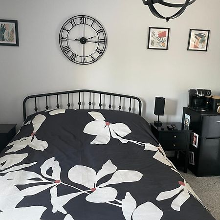 Cosy Home From Home With Private Bathroom - Free Parking Cardiff Exterior photo